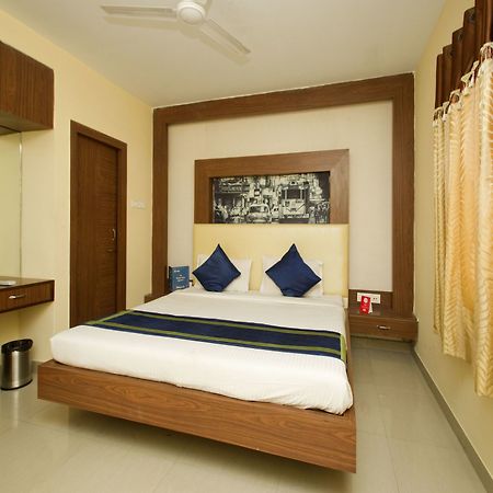 Oyo 460 Hotel Ivory Residency Calcutta Exteriör bild