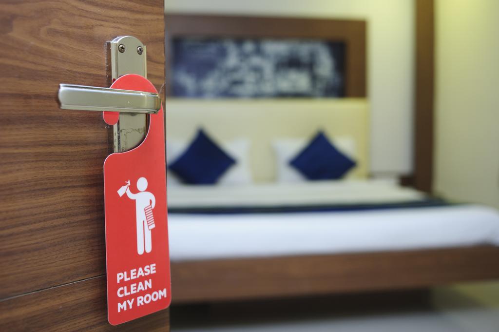 Oyo 460 Hotel Ivory Residency Calcutta Exteriör bild