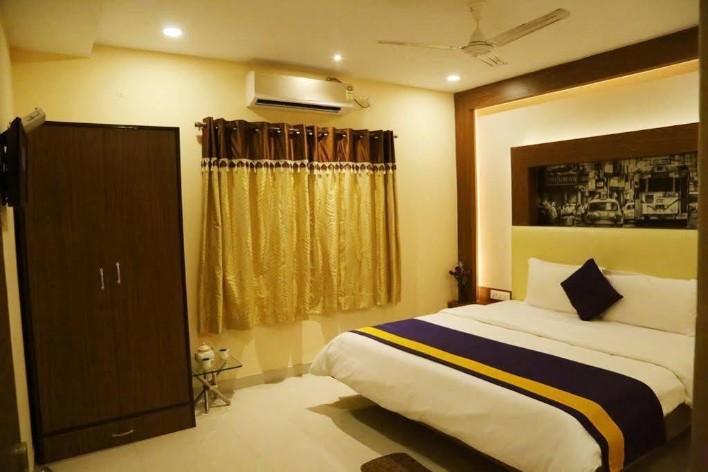 Oyo 460 Hotel Ivory Residency Calcutta Exteriör bild