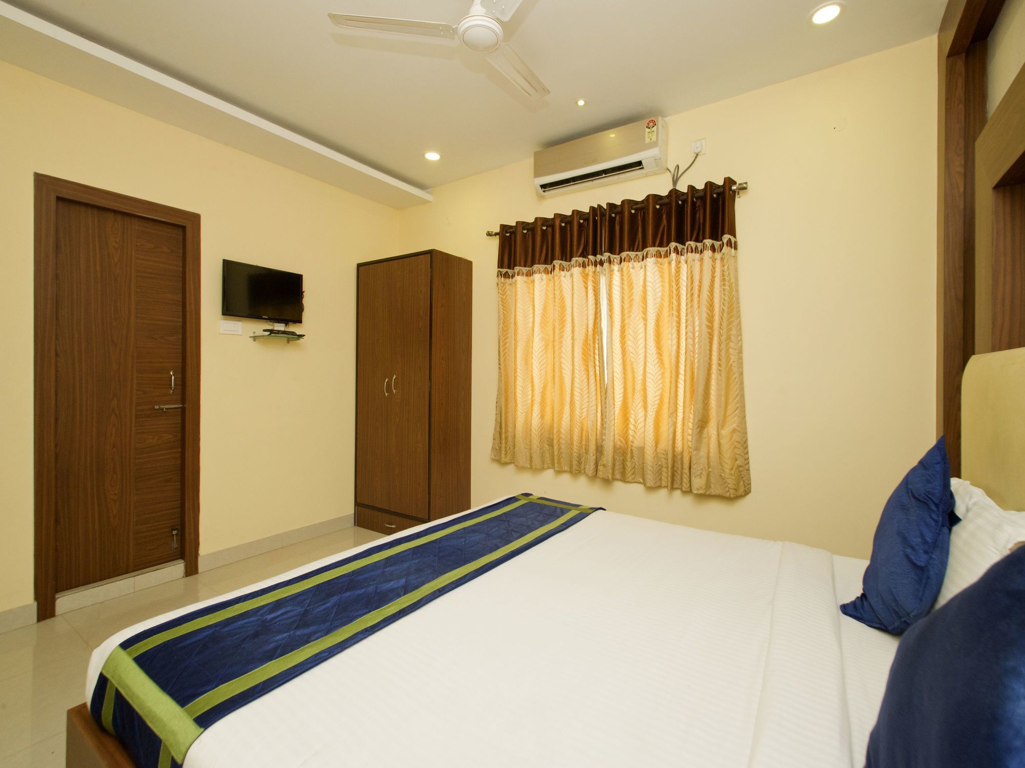 Oyo 460 Hotel Ivory Residency Calcutta Exteriör bild